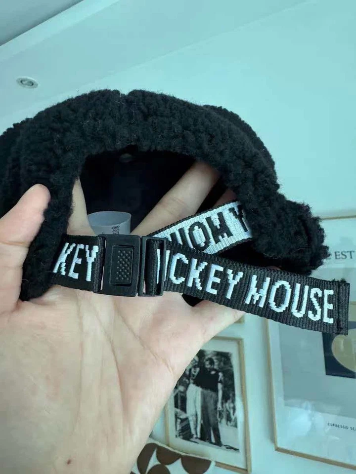 Gorra de felpa original Disney 2025 Mickey nuevo estilo, sombrero de repollo, gorra cálida de invierno Foto 3 de 4