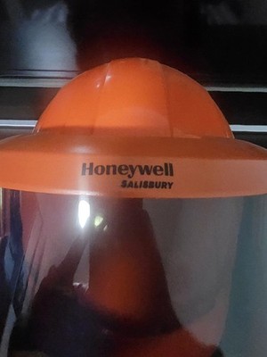 Salisbury Honeywell Electric Arc Flash Face Shield Model Helmet Safety As1200