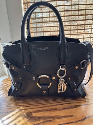 Henri Bendel Black leather Handbag With Zipper Accents - Very Unique