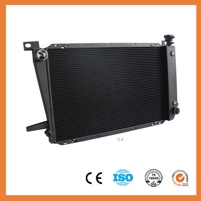 Black Radiator For Ford Bronco F-150 F-250 F-350 1985-1996 AT MT L6 1452