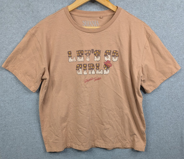 Dotti TShirt Womens M Brown Shania Twain Legs Go Girls Graphic Tee Cotton Casual