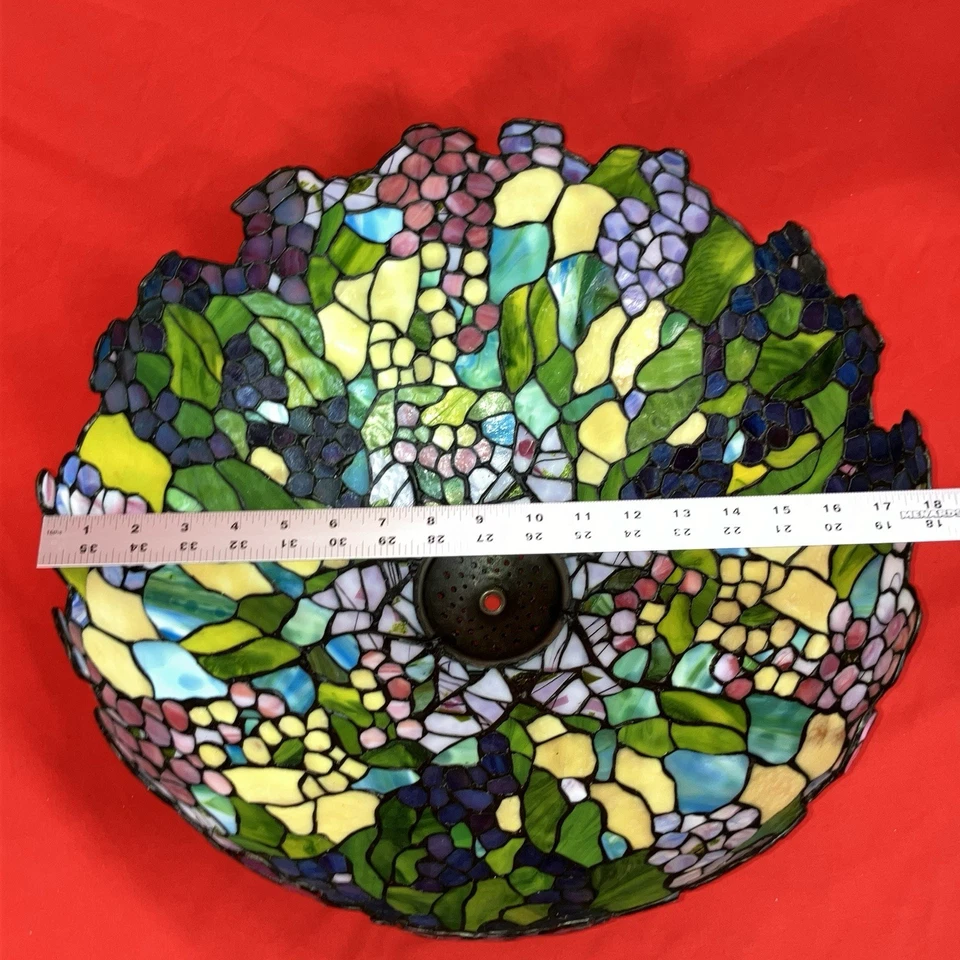 Vintage 2001 Bronze Stained Glass Lamp / 25" Large / Tiffany Style Reproduction - Image 3 of 4