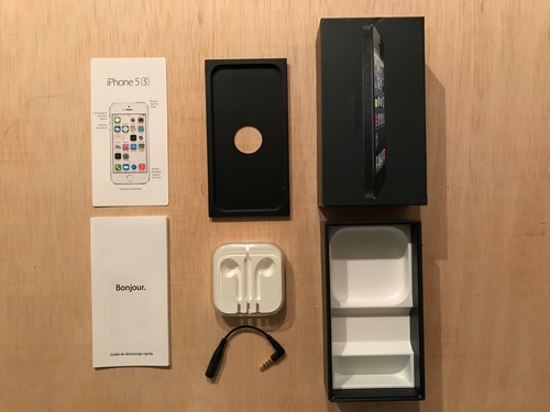 APPLE : BOITE D'ORIGINE IPHONE 5 BLACK/NOIR 16GB AVEC DOCUMENTS ET ADAPTATEUR - Bild 1 von 1