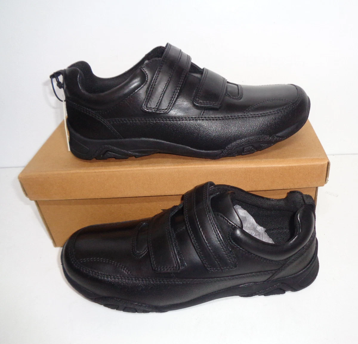 Black shoes store size 4