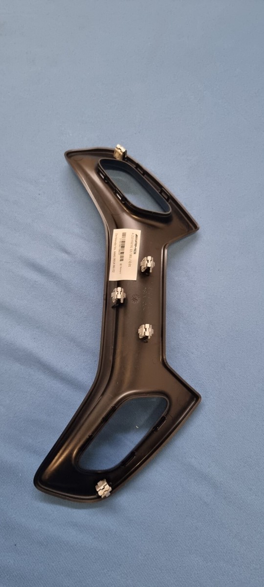 Neu Sitzblende vorne rechts Performance Sitz Mercedes W213 X190  