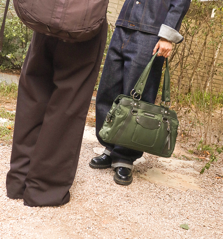 IUGAMAKARASIUGA] IUGA Studded Nylon Shoulder Bag (Khaki