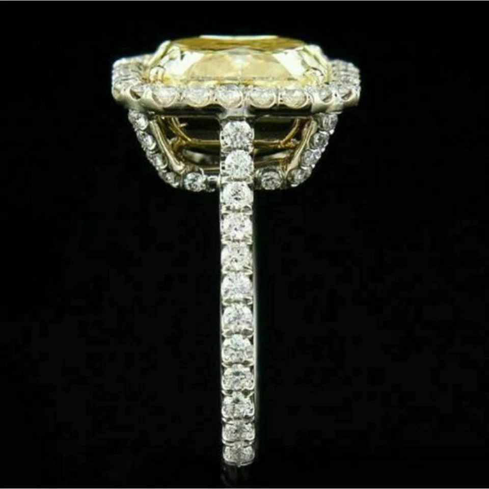 Anillo de compromiso con halo de diamantes amarillos de corte radiante de 2,50 quilates en plata 925 Foto 3 de 4