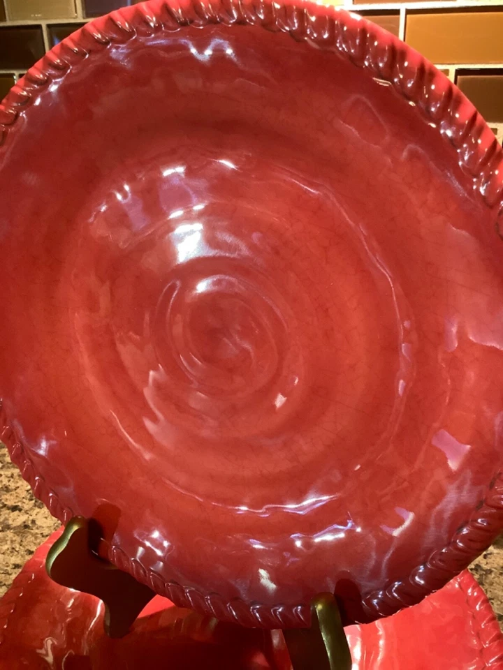 Pier 1 Imports Remolino Craquelado Melamina 9" Juego de 4 Platos de Ensalada Coral Rojo Nuevo con Etiquetas Foto 3 de 4