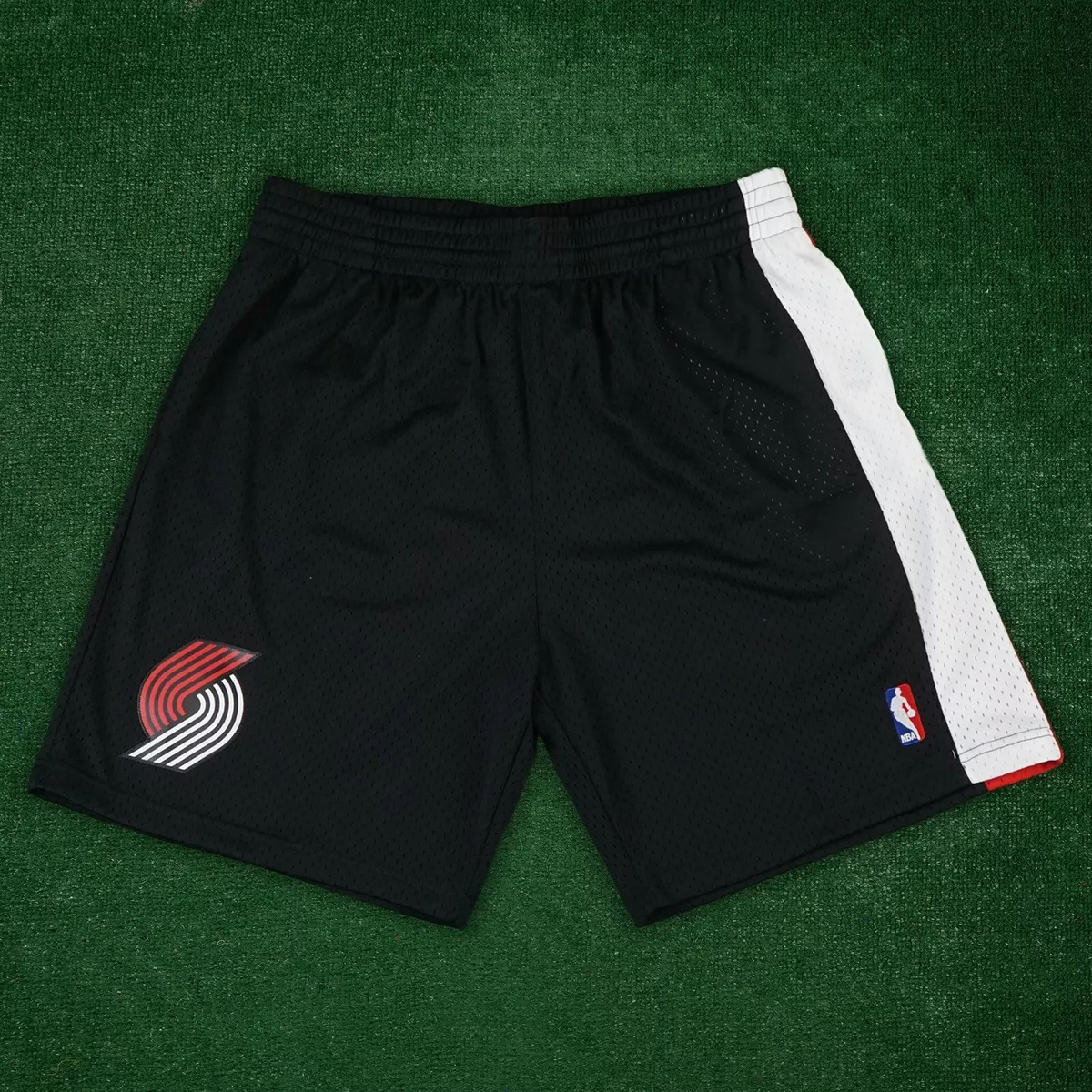 Mitchell and ness blazers shorts on sale