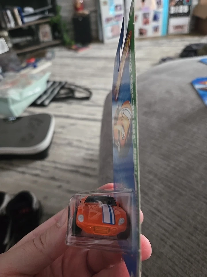 Hot Wheels Treasure Hunt 2010 - Shelby Cobra Daytona cupé Foto 3 de 4