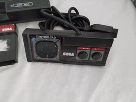 Sega Master System  - 2 Controllers - 2 Games Bundle (No AC Adapter)