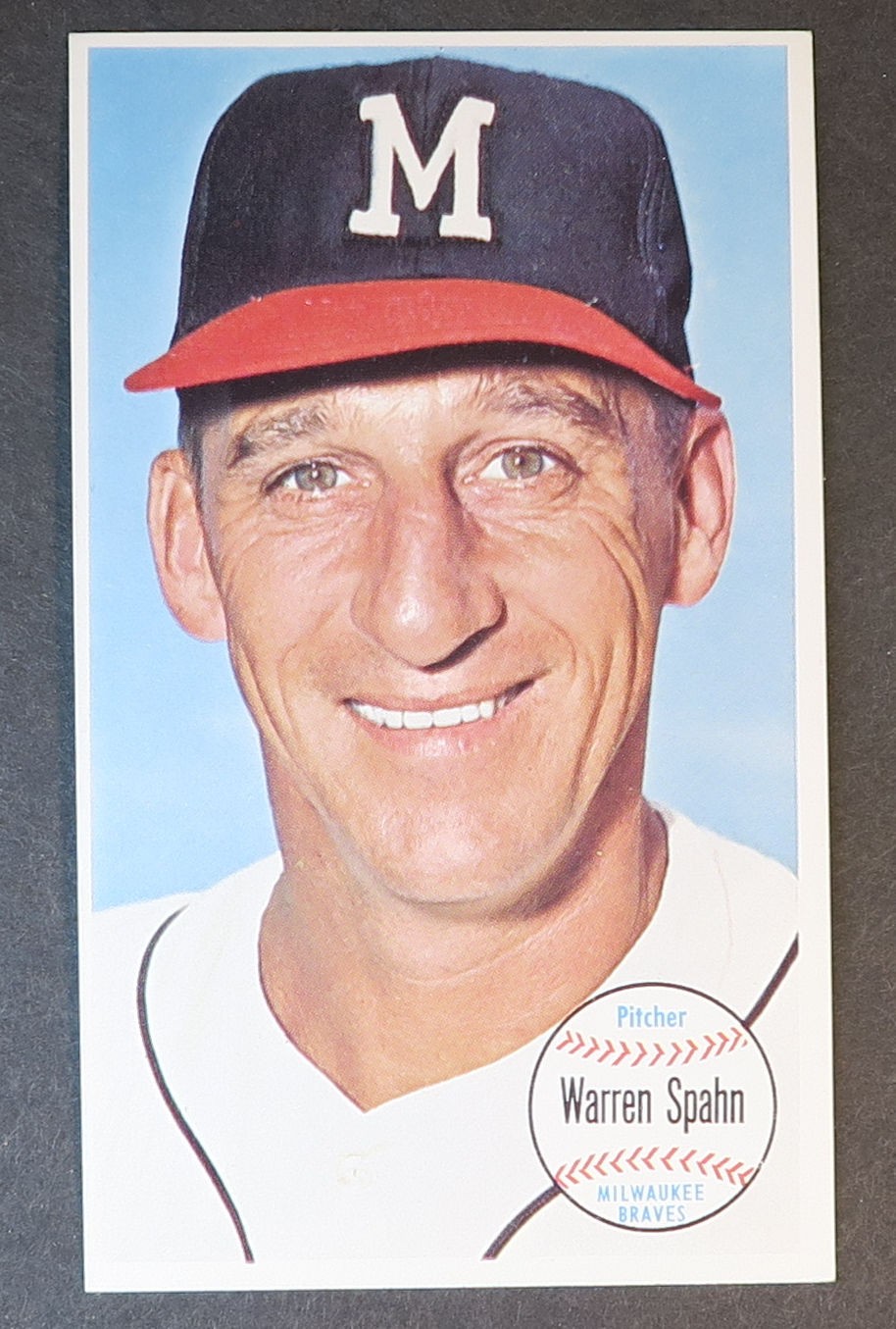 Warren Spahn #31 Topps Giants 1964 Baseball Card