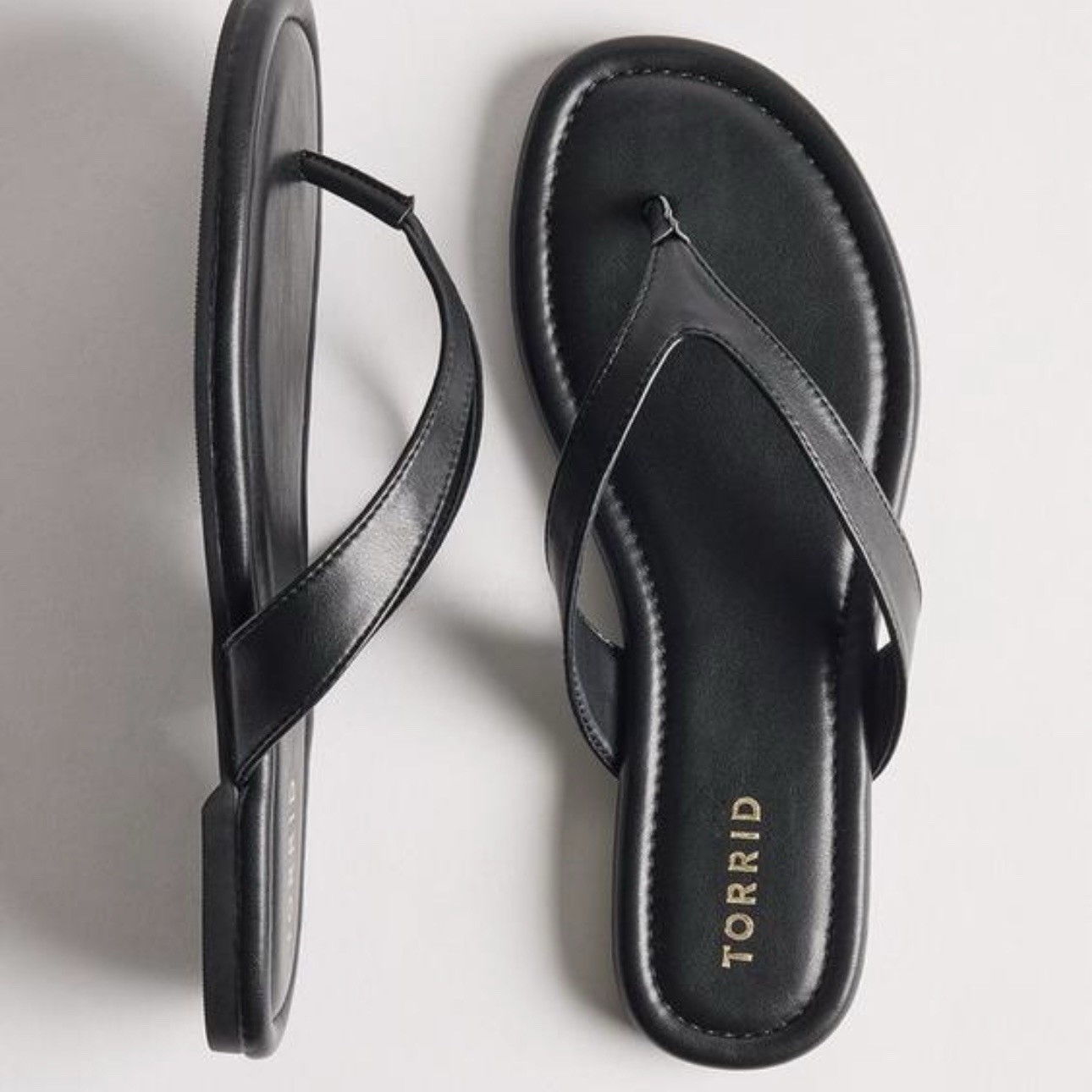 Torrid Women's Black Thong Flip Flop Sandels Size 10W New