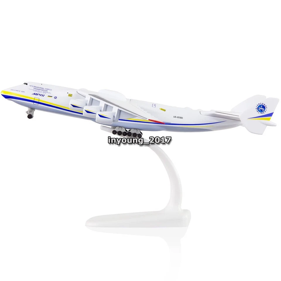 Modelo de avión fundido a presión Antonov An-225 Mriya Airlines escala 1/400 colección Foto 3 de 4