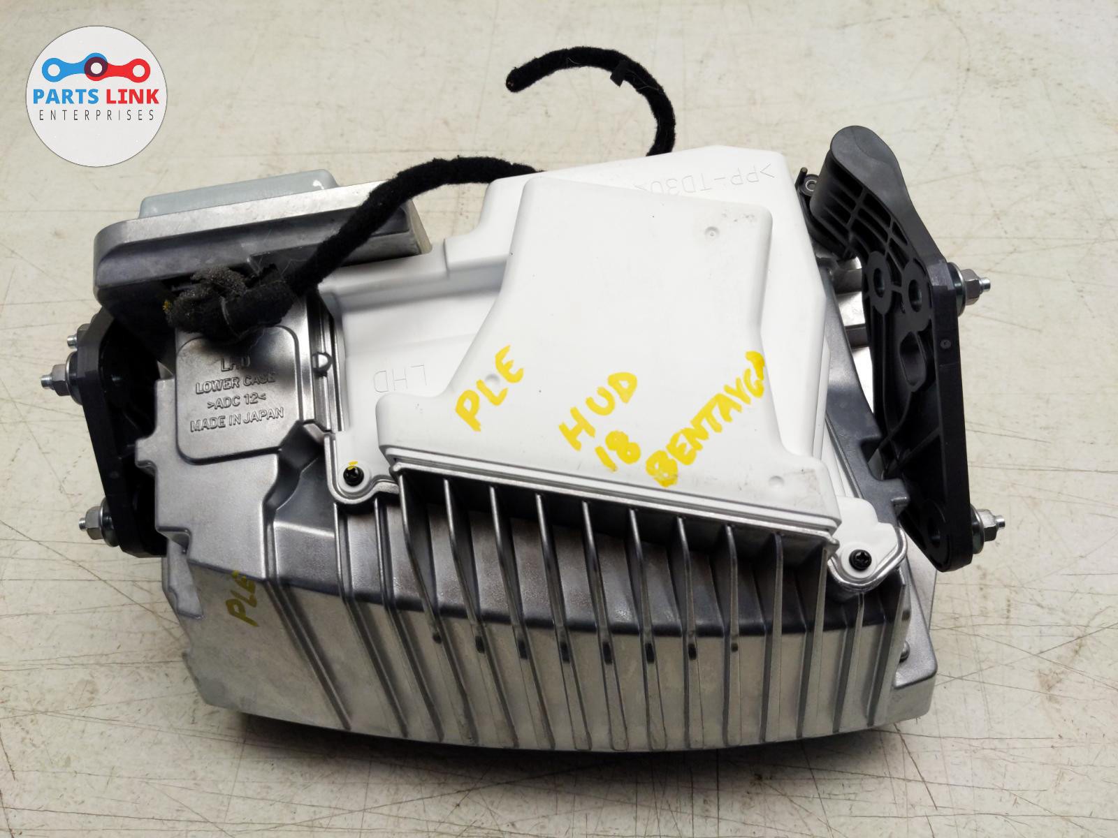 2016-20 BENTLEY BENTAYGA DASH HUD DISPLAY HEADS UP PROJECTOR INFO DISPLAY SCREEN