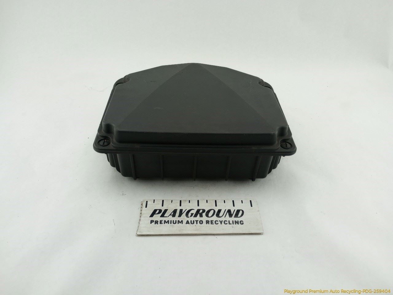 Maserati Quattroporte M139 Engine Fuse Box Case 4.2L V8 8 Cyl Fits 2003-2008 03 