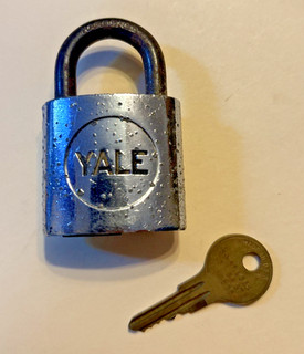 Vintage Yale & Towne Lock Made in USA plated With Keys (z1)