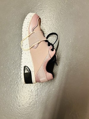 Geox J XLED GIRL Sneaker in Rosa LED Anzeige auf der Ferse