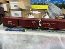 MTH BOX CARS