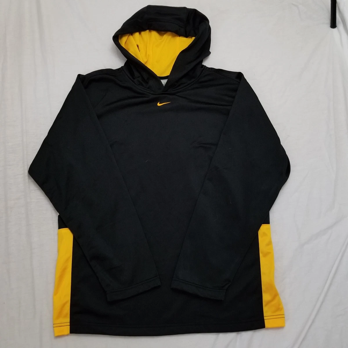 Black and yellow store nike sweatshirt