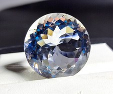 Pierre précieuse en vrac chef-d'œuvre en forme ronde de quartz en cristal nat...