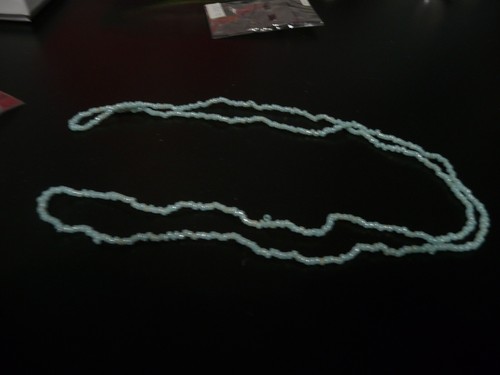 PALE GREEN NECKLACE 36 INCHES LONG - Picture 2 of 2