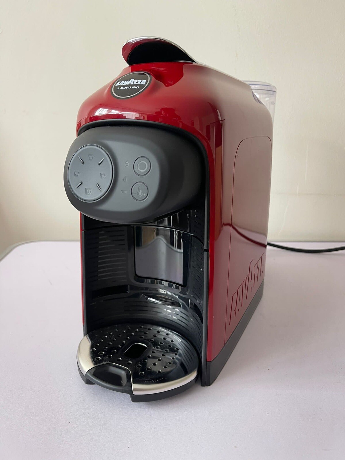 Lavazza a Modo Mio Idola 1.1L 1500W Machine of Coffee Red Fire for