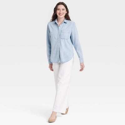 Women's Relaxed Fit Denim Button-Down Shirt - Universal Thread