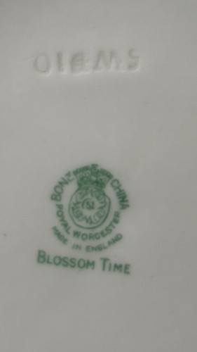 52 Pcs Royal Worcester Blossom Time Dinnerware and Serve Ware Excellent - Picture 19 of 24