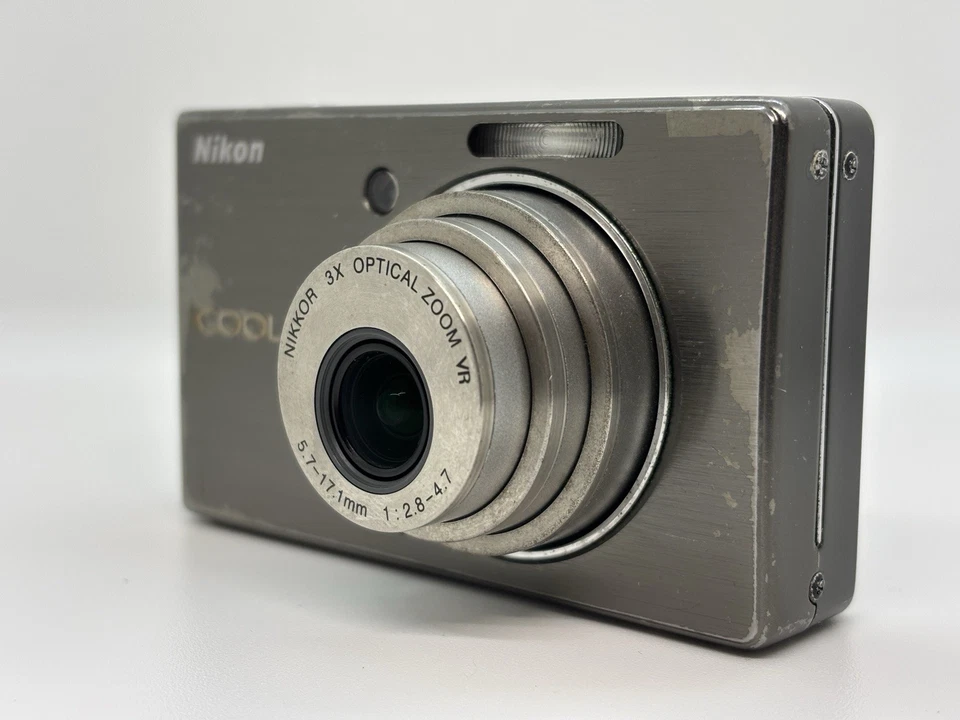 Nikon COOLPIX S500 Gray 7.1MP 3x Zoom Compact Digital Camera From Japan / Exc - Image 4 of 4