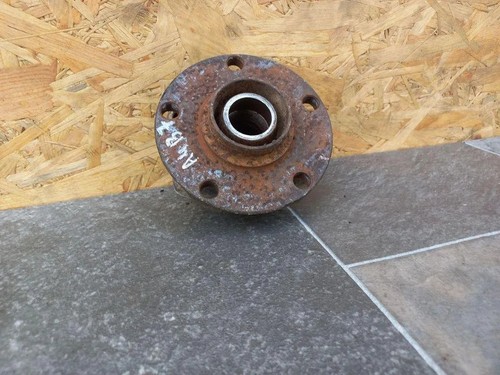 AUDI A4 8EC, B7 Radlager vorne links 2.00 Diesel 2007 31451641