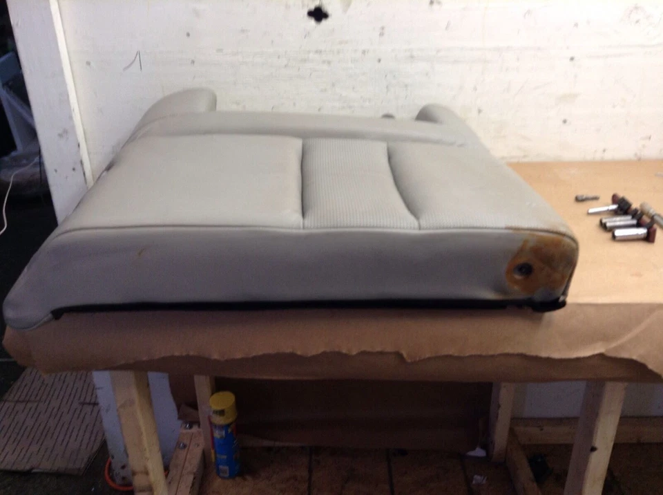 Nissan Maxima Rear Right Passenger Upper Seat Grey 2004 2005 2006 :O - Image 4 of 4