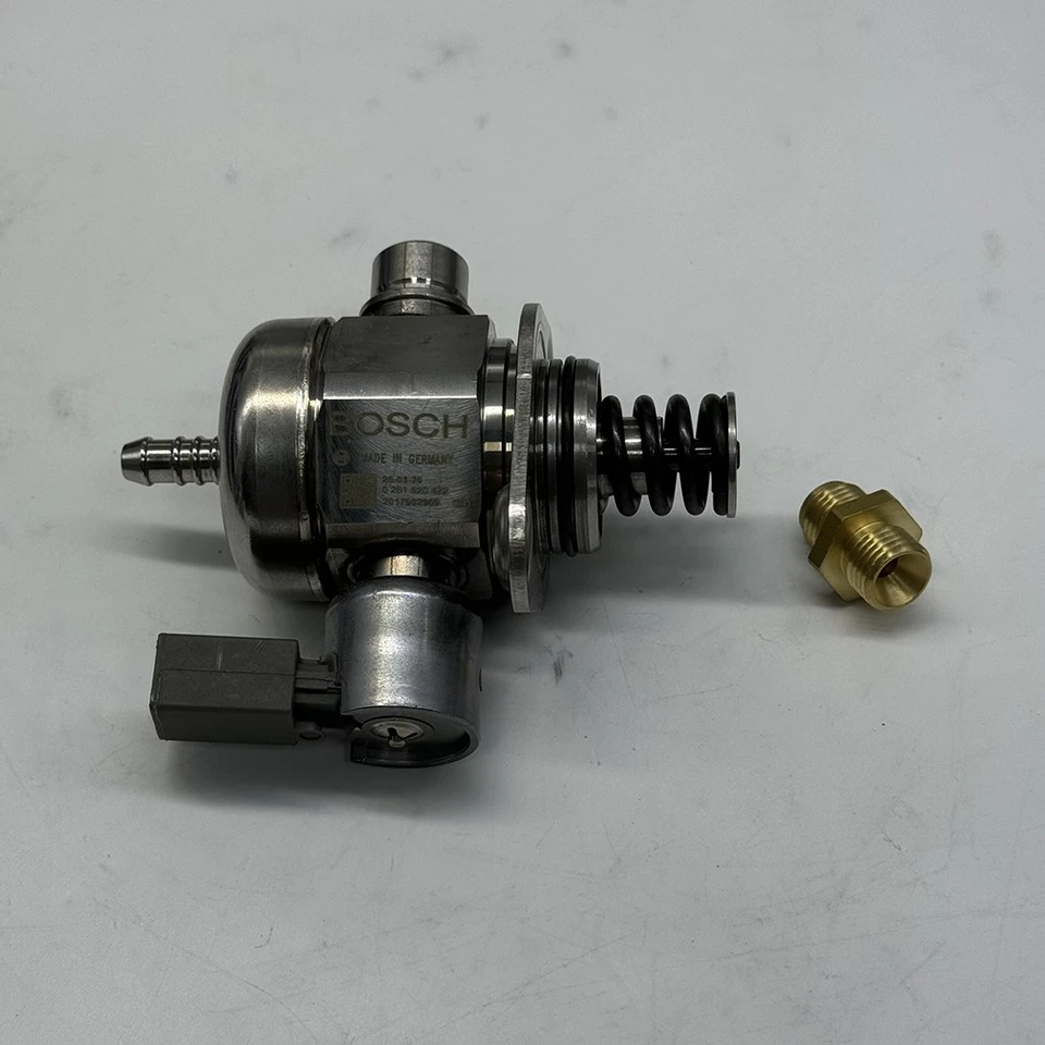 Bomba de combustible de alta presión de inyección directa Bosch 0261520472 para Audi Volkswagen Foto 2 de 4