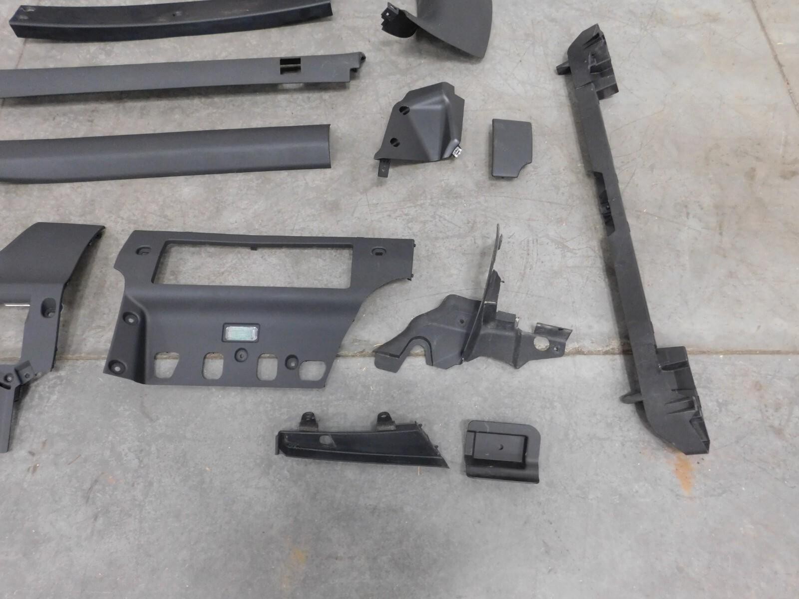 2014 11 12 15 Audi R8 V10 Interior Trim Panels / Brackets #0146 I7