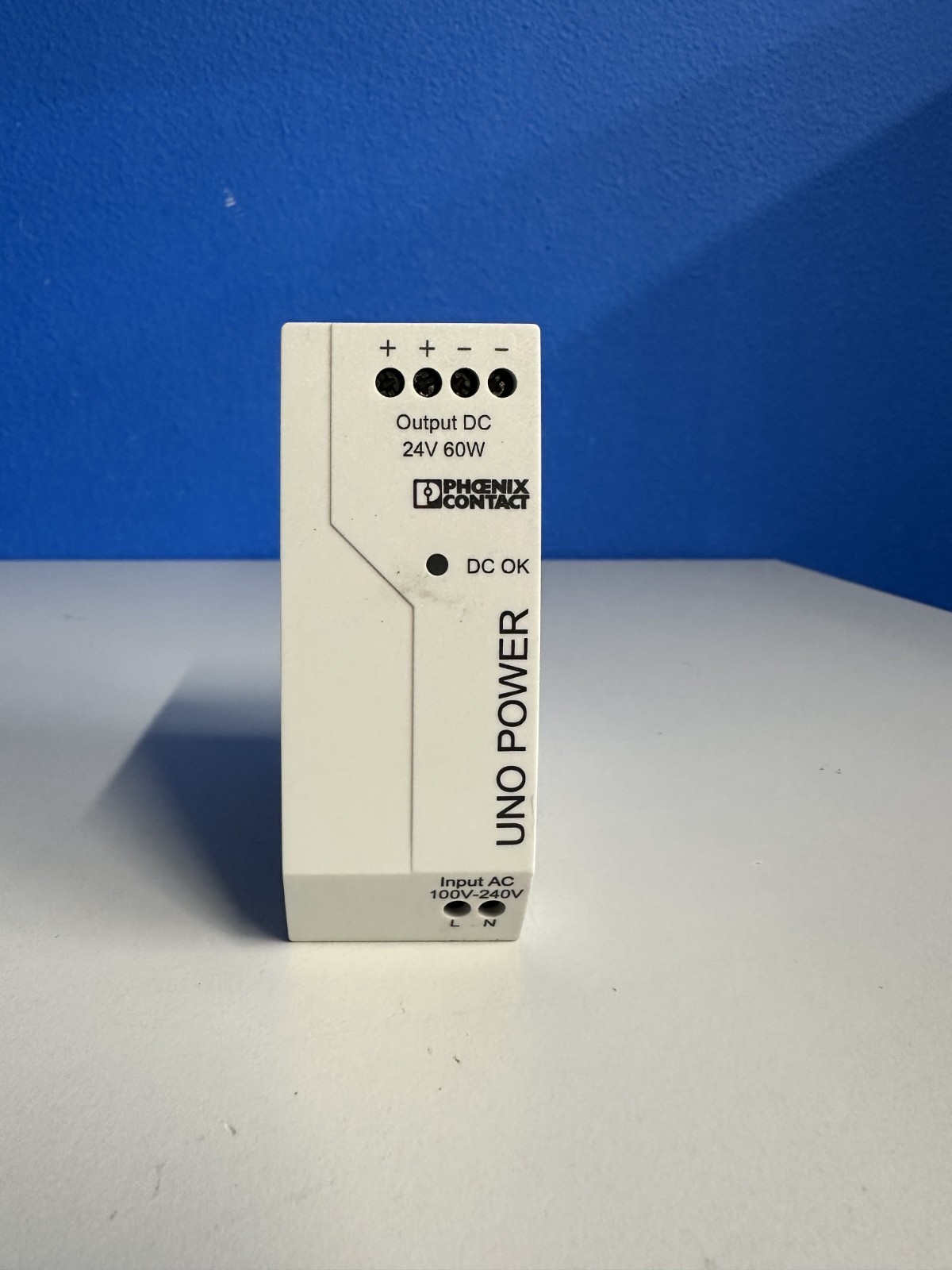 Phoenix Contact UNO-PS/1AC/24DC/60W Switching DIN Rail Power Supply 2902992