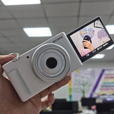 Sony ZV-1F 4K Video Touch Screen Vlog Camera for Content Creators and Vloggers