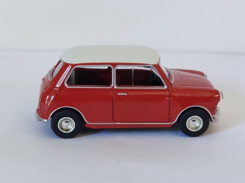 NOREV 1/60 . Mini Cooper Red 1960. New with Box - Picture 5 of 7