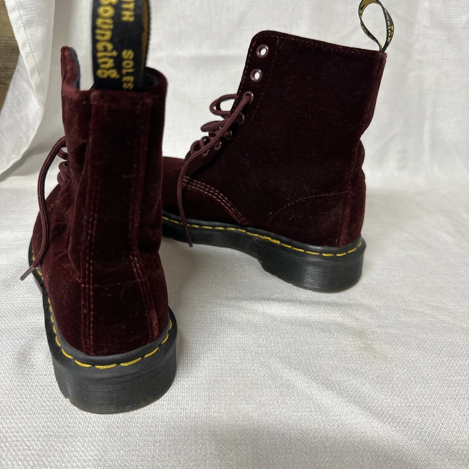 Botas de combate com cadarço Dark Cherry Red Velvet Doc Dr Martens AirWair tamanho 5 EUA - Imagem 4 de 4