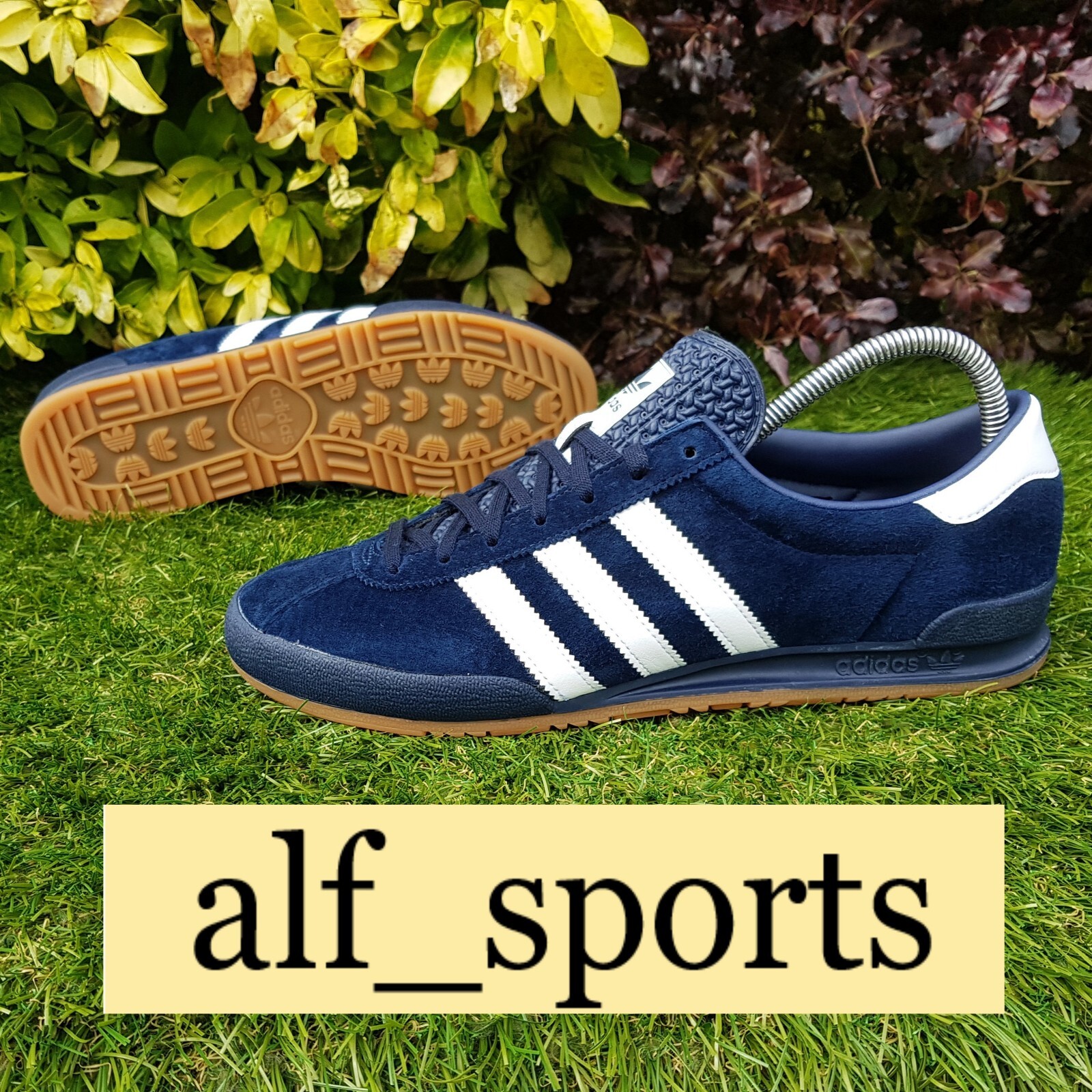 adidas jeans mk2 size 9