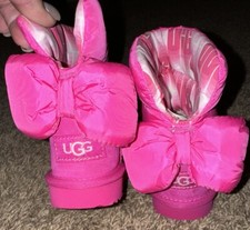 NEW UGG MAXI WAVELENGTH BAILEY BOW SUEDE PUFFER BOOTS Youth 6 SO CUTE