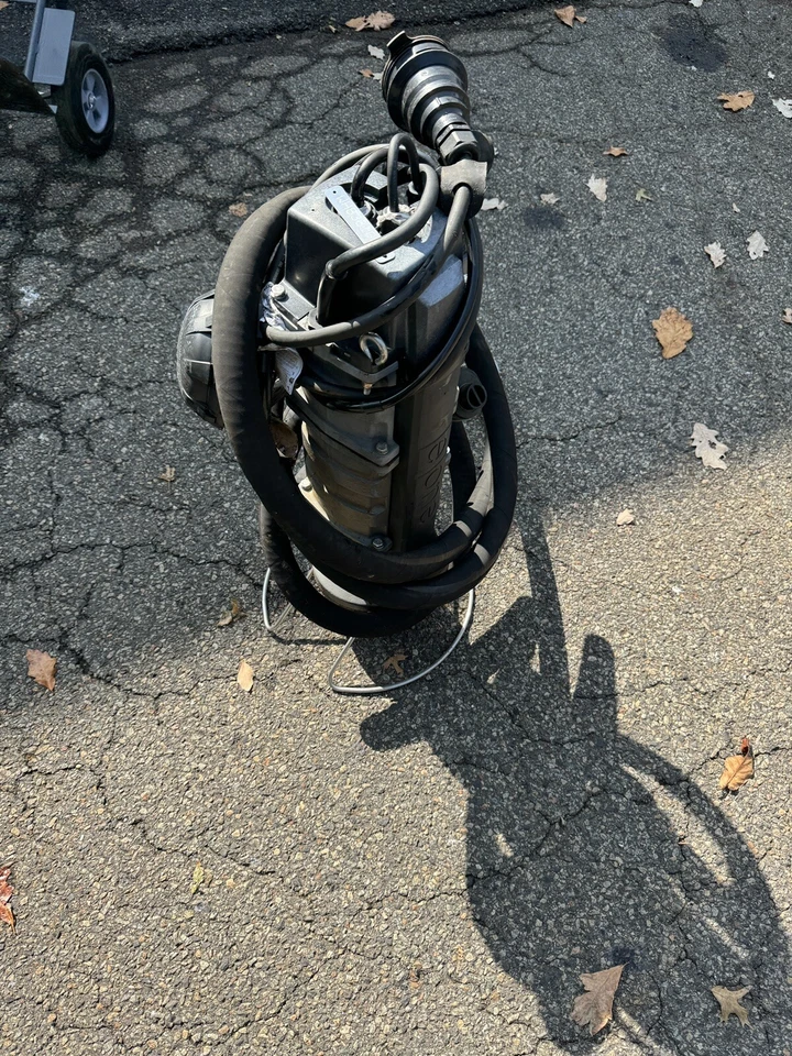 BOMBA AMOLADORA SISTEMA ALCANTARILLADO EONE EXTREME RESTAURADA W200 EONE SERIE W SERIE D Foto 4 de 4