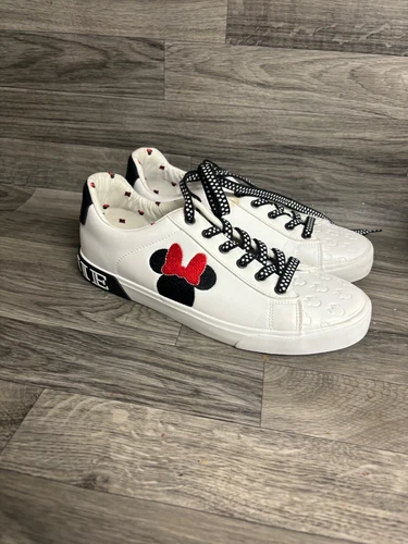 White Disney Minnie Mouse Tennis Shoes Sneakers New with Tags Size 10 Adult