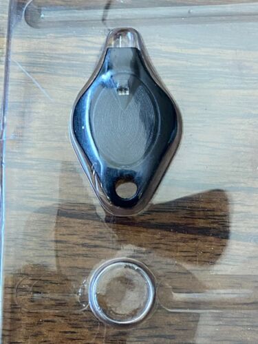 Keychain Micro-Light Flashlight - Preowned but never used in original packaging - Picture 3 of 3