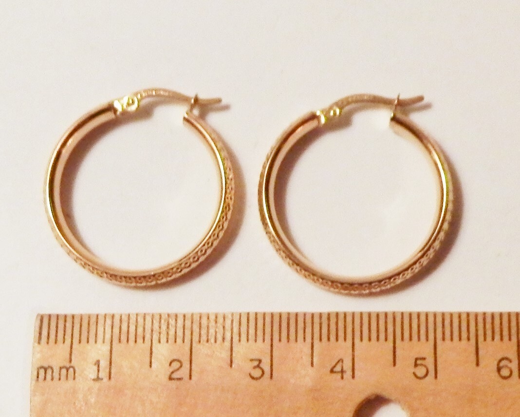 Solid 14K Yellow Gold Dotted Textured Design Hoop… - image 5