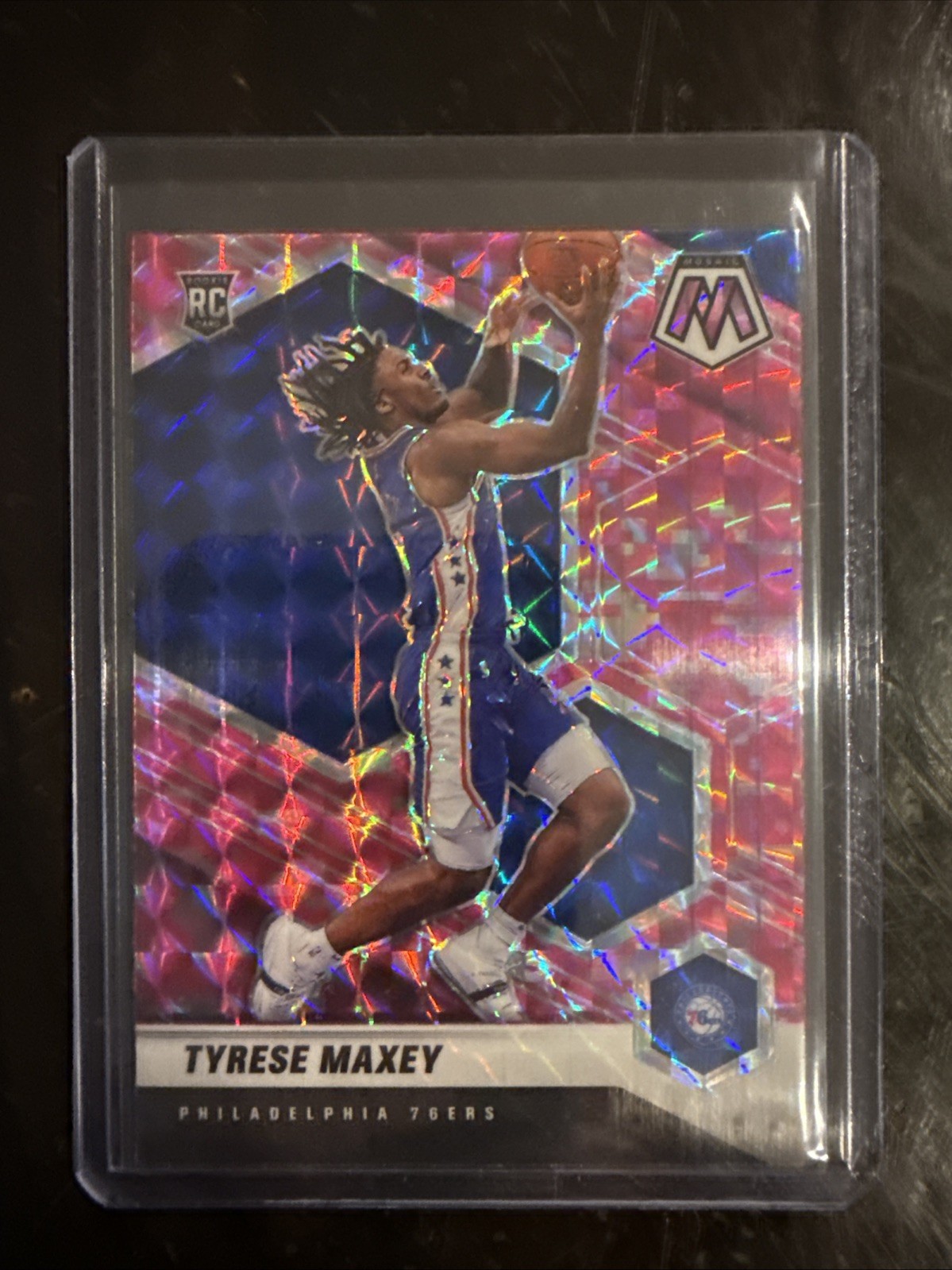2020-21 Panini Mosaic - Rookie Tyrese Maxey #203 Pink Camo Mosaic Prizm (RC)