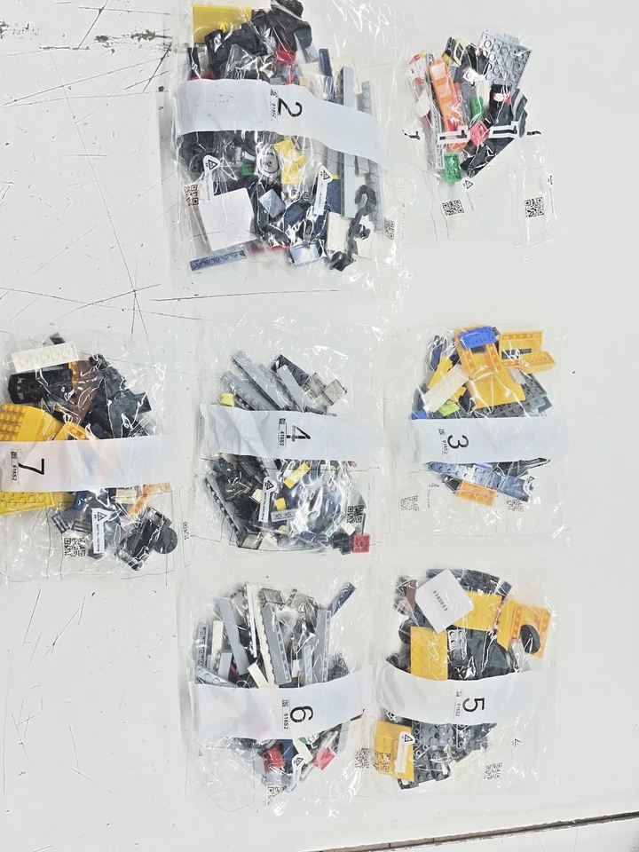 LEGO City 60197: Passenger Train RC Bluetooth Motor-NEW in Damaged Box - Image 2 of 3