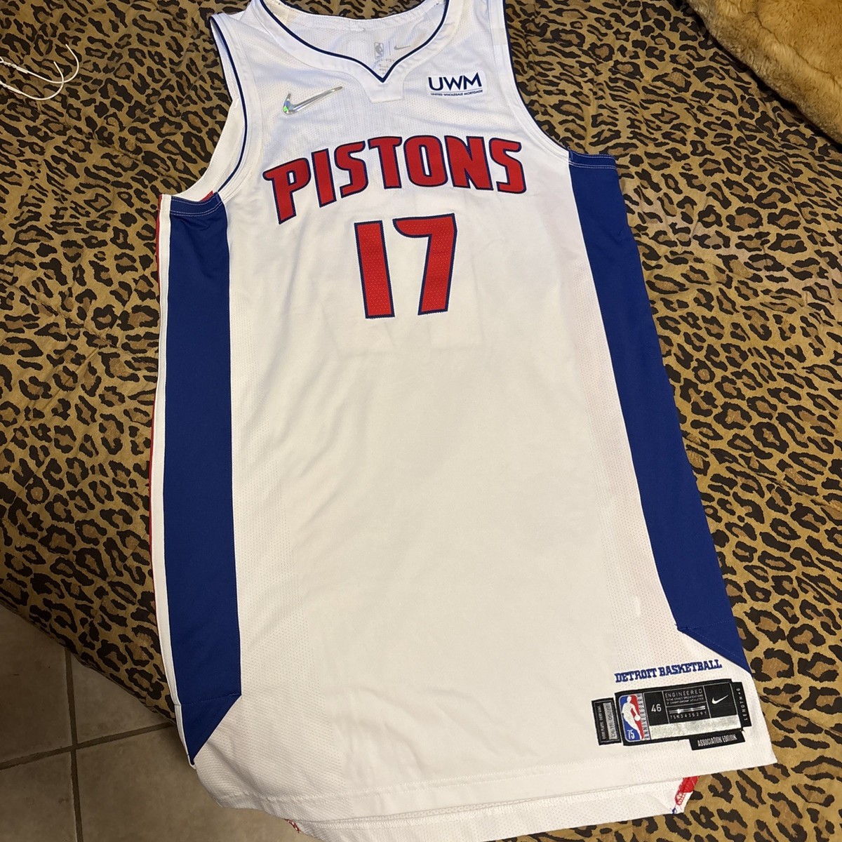 Detroit Pistons Rodney McGruder #17 Game Issued White Jersey | eBay