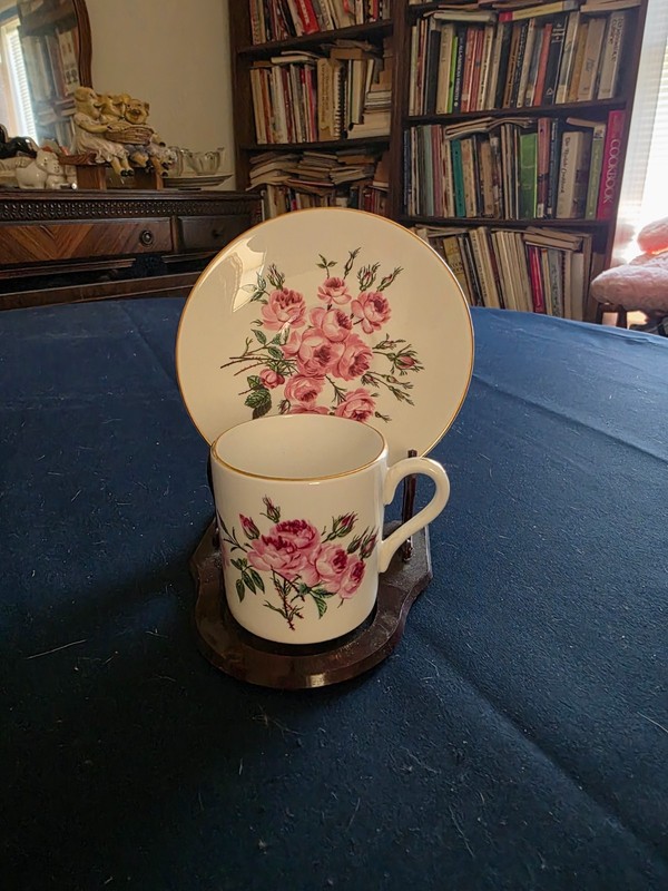 4 oz Royal Grafton Fine Bone China Tea Cuucep and Saucer