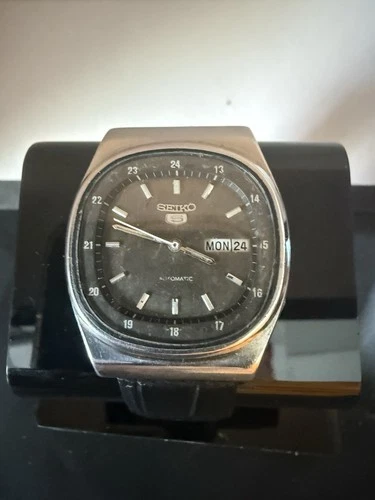 Vintage Seiko 5 6309-8820 TV-Style Cushion Case 24hr Chapter Ring March 1983