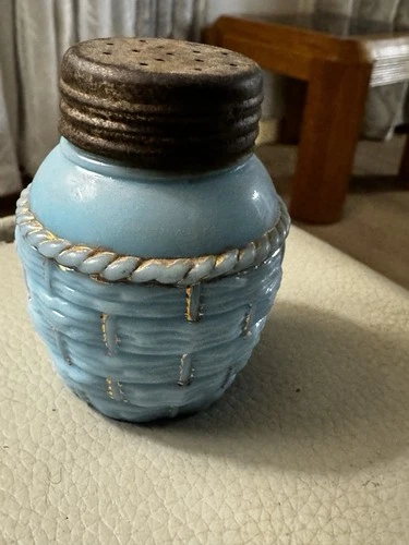 Fenton Basket Weave Shaker